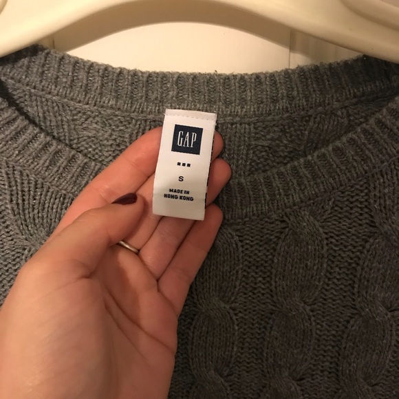 Gap sweater - Picture 3 of 3